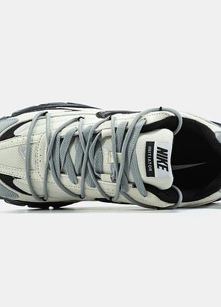 Nike initiator 7