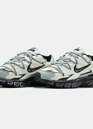 Nike initiator 9