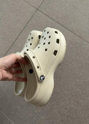 Crocs classic platform clog
