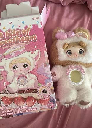 A bite of sweetheart, pop top, milk biscuits