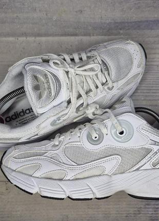Кроссовки adidas originals astir