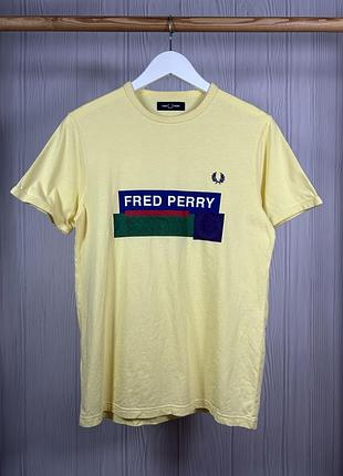 Fred perry sportswear since 1952 шикарна футболка в ідеальному стані розмір s