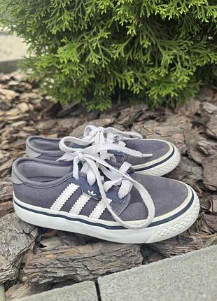 Adidas кеди для дівчинки