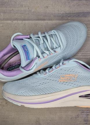 Кроссовки skechers