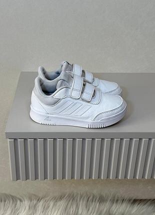 Кросівки adidas  •розмір 30(18,5 см устілка)