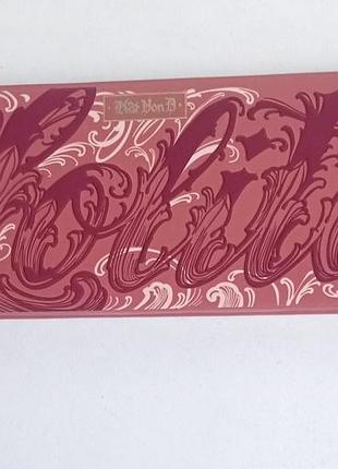 Палетка тіней kat von d lolita eyeshadow palette