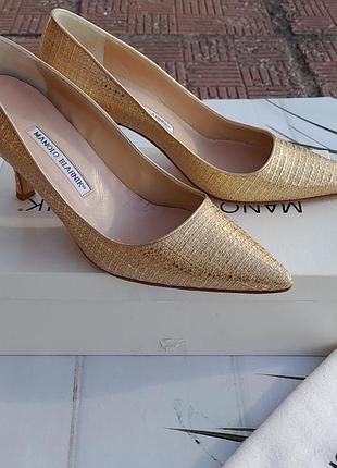 Нові туфлі manolo blahnik bb raffia gold (розмір 38.5)