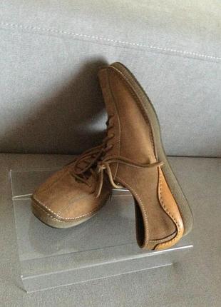 Як нові шкіряні мокасини туфлі відомого англійського бренду clarks