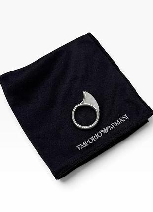 Серебряное кольцо armani.
