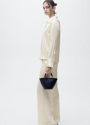 Атласна кремова блуза мango, m