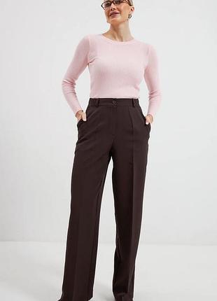Базові стильні коричневі брюки h&m, xxs