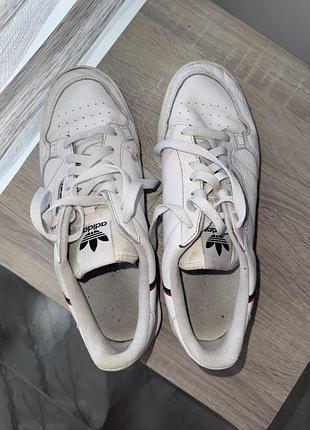 Шкіряні оригінальні кросівки adidas