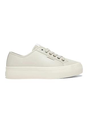Женские кроссовки calvin klein vulc flatform lace up молочний 38 размер