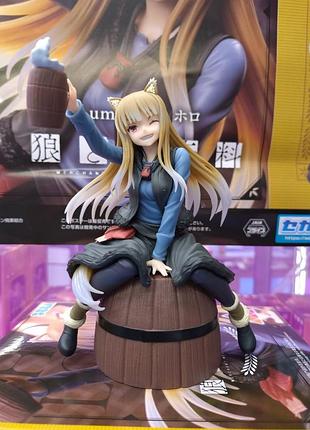 Аниме фигурка холо волчица и пряности spice and wolf статуэтка девушка с ушками и хвостом на бочке