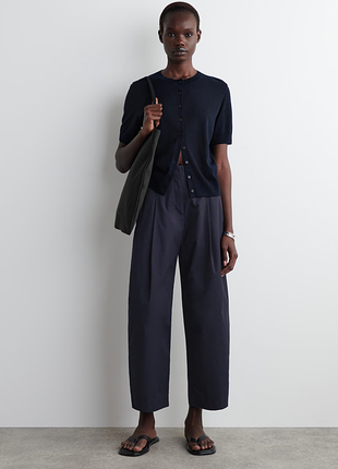 Брюки женские cos pleated barrel-leg chinos / 34