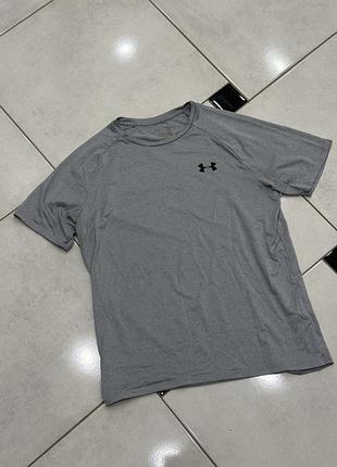 Футболка under armour чоловіча сіра