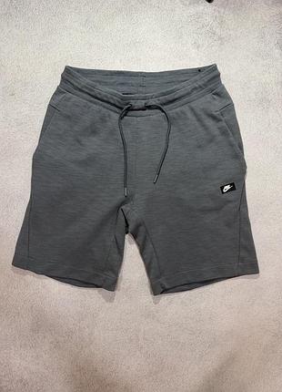 Шорти nike tech