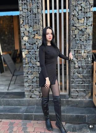 Платье чорне