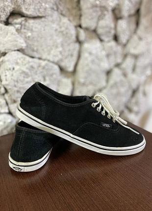 Кеди vans authentic lo pro виконані з преміум замши