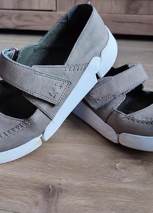 Відкриті туфлі, кросівки, clarks 35-36