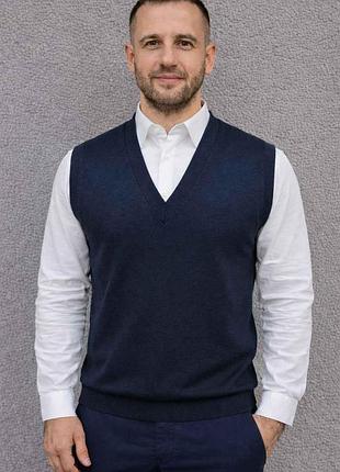 Жилетка чоловіча демісезонна однотонна з коміром міст темно-синя l