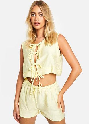 Жіночий літній костюм boohoo двійка топ і шорти, жовтого кольору