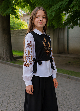 Вишита сорочка з жилеткою
