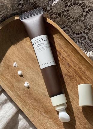 Крем для шкіри навколо очей skin1004 madagascar centella probio-cica bakuchiol eye cream