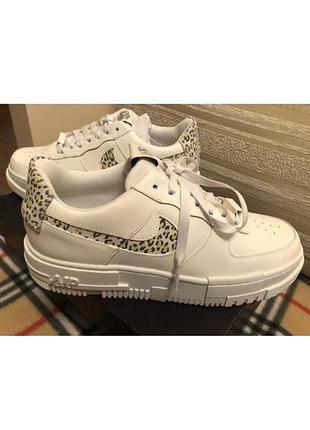 Кросівки жіночі, nike модель w af1 pixel se. шикарні.