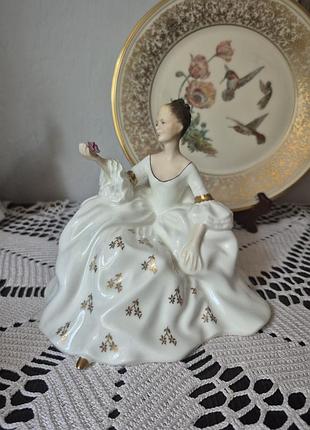 Порцелянова колекційна статуетка royal doulton my love