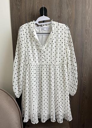 Ніжна сукня zara у горошок 🤍