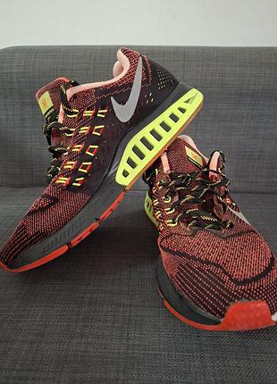 Беговые кроссовки nike air zoom structure 18 размер 40