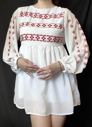 Вишиванка біля сукня з червоною вишивкою boohoo