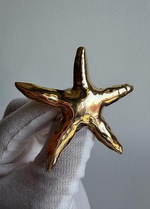 Металева брошка «золота морська зірка» — морська тематика