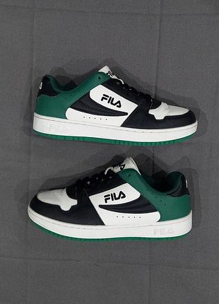 Кроссовки на мальчика fila - размер 35