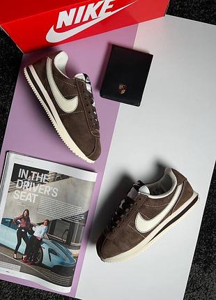 Жіночі кросівки nike cortez w brown beige