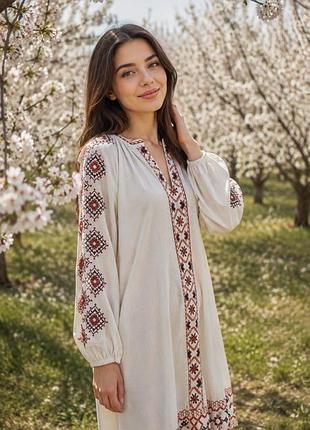 Вишивана сукня льонова