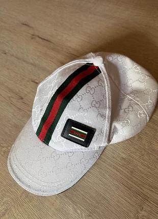 Бейсболка кепка gucci біла