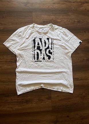 Чоловіча біла футболка adidas 3 stripes з принтом оригінал розмір m-l big logo нові колекції адідас м-л