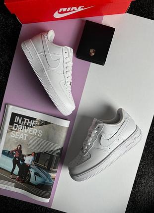 Жіночі кросівки nike air force 1 low white