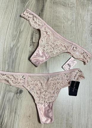 Стрінгі bras n things