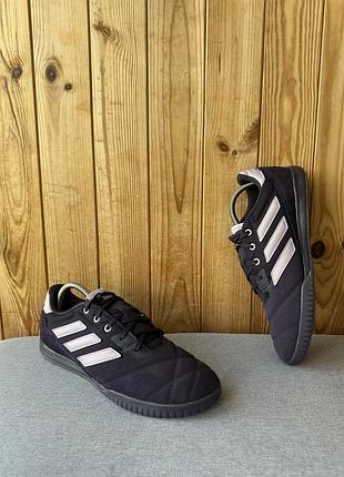 Футбольні чоловічі футзалки сороконіжки копочки adidas
