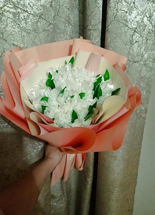 Букет тюльпанов из атласной ленты