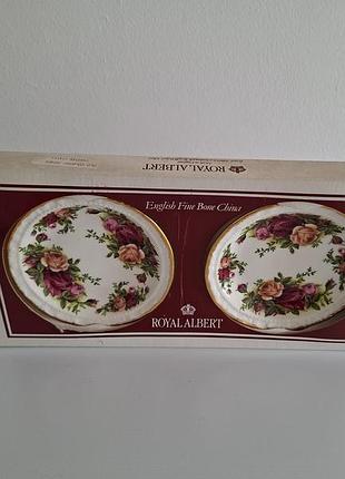 Тарілки  royal albert. 
вінтаж англія