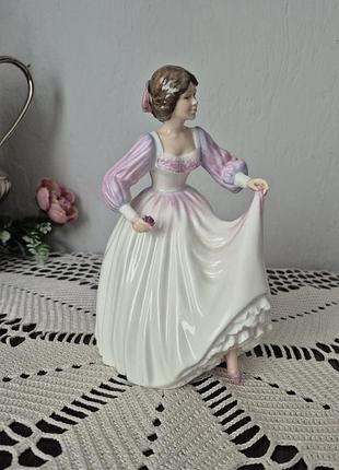 Порцелянова статуетка royal doulton ashley