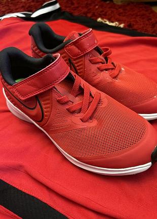 Дитячі червоні кросівки nike star runner р. 32 (устілка 20 см)