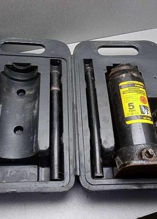 Автомобильный домкрат подставка б/у домкрат sigma 861050 5т