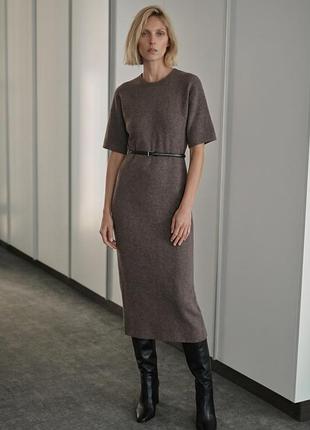 Платье средней длины с поясом от zara