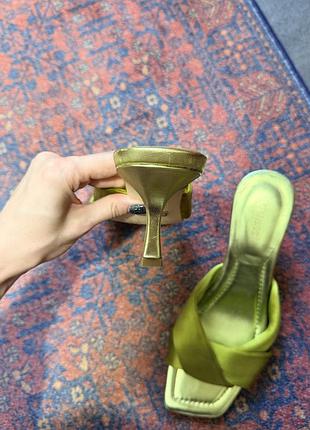 Мюли на каблуке guess