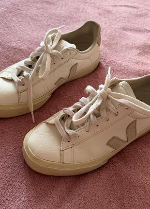 Білі кеди veja campo leather white natural, 36 розмір